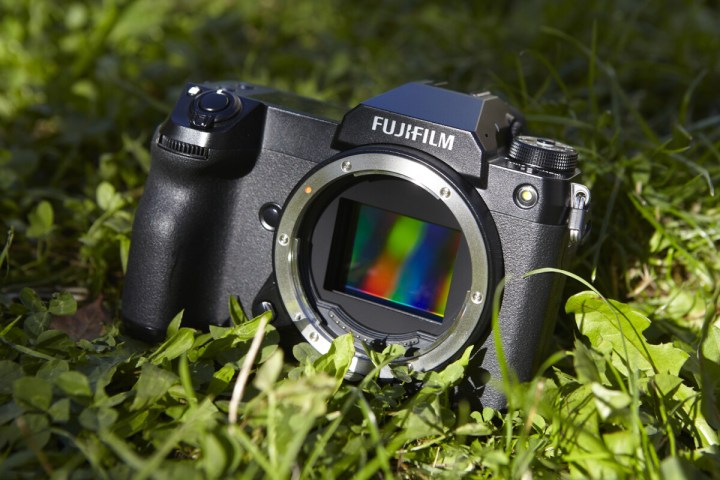 Матрица среднего формата Fujifilm GFX 50s II